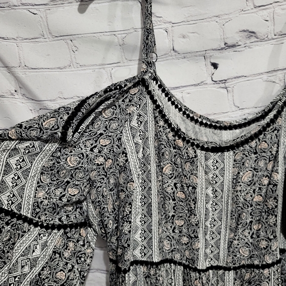 Torrid Mini Challis Off-Shoulder Print Dress 1x - Picture 5 of 8